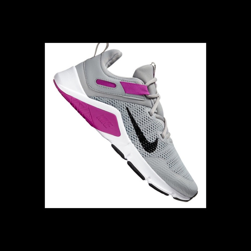Nike Legend Essential Women’s Training Shoe (NIB) - Picture 3 of 10